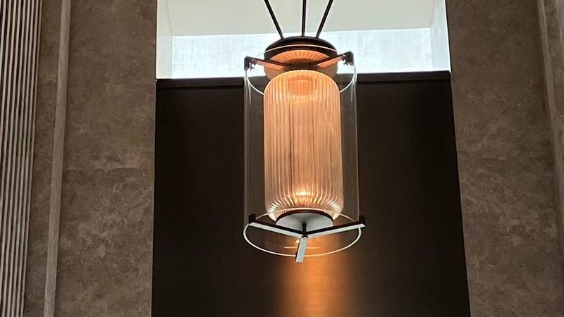 广东灯具批发市场：智能灯具品牌如何引领照明行业新潮流